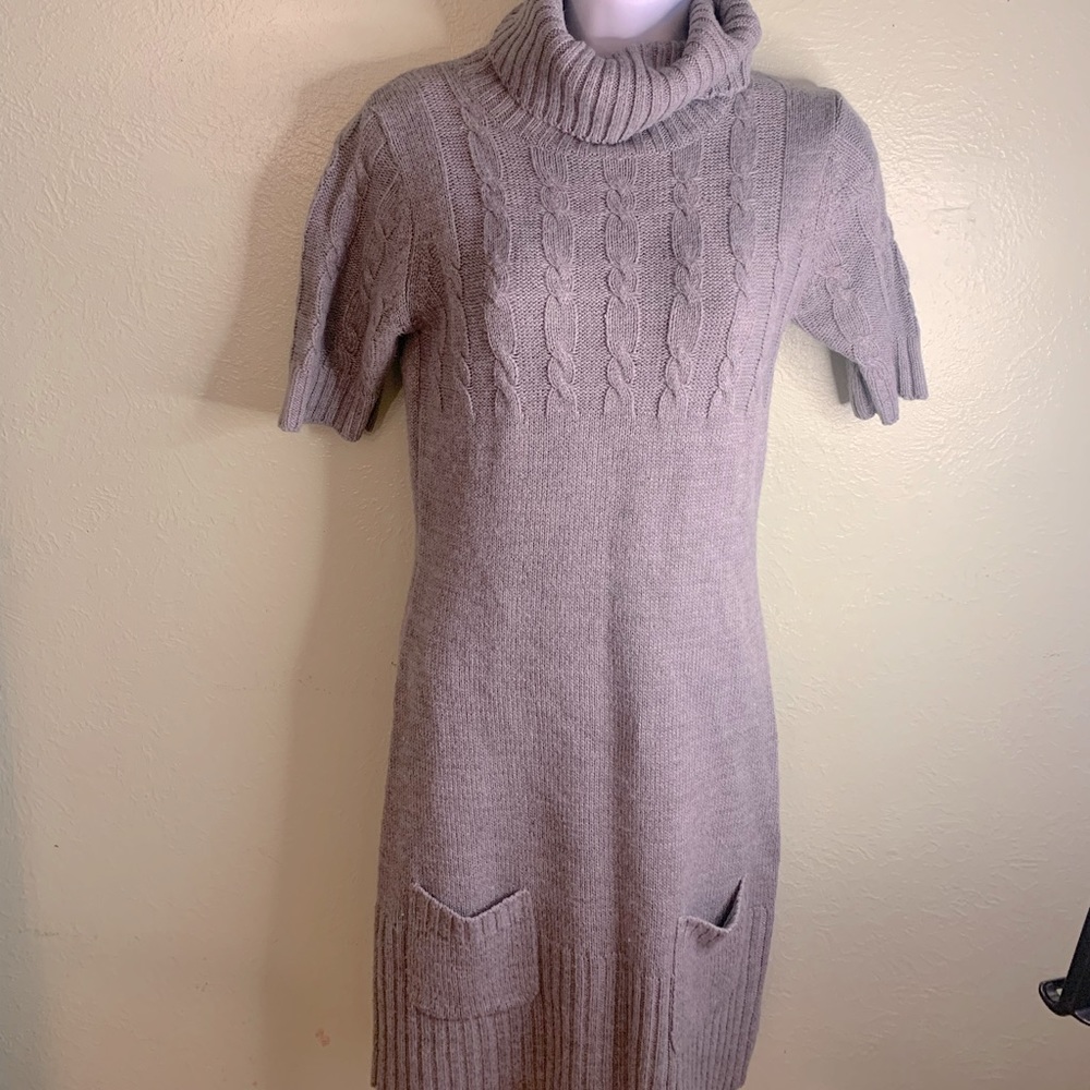 Sweater Dress with short sleeves